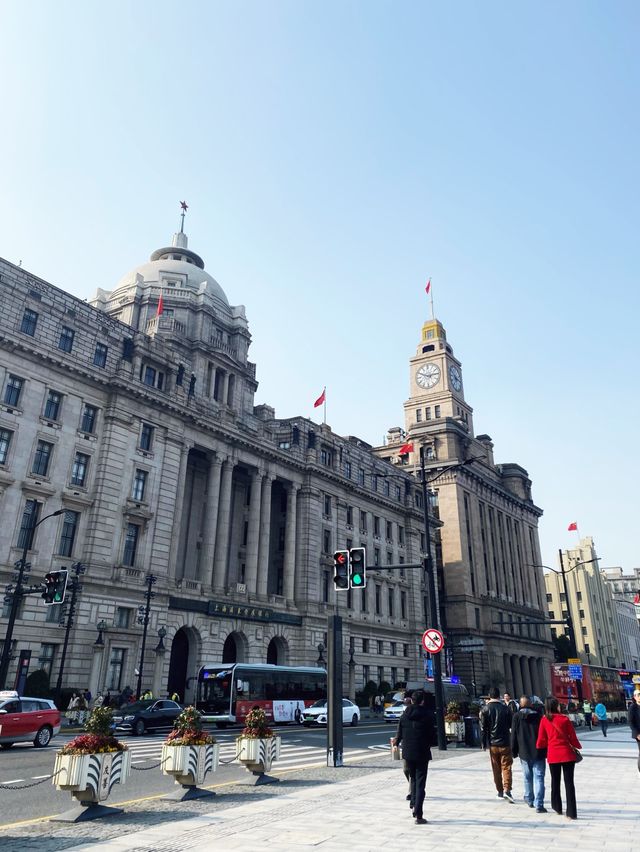 Old Shanghai - The bund in the morning 🌤️⛅️