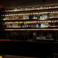 방콕의 분위기가 미쳐버린 bar, Thaipioka
