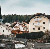 A Winter Afternoon Stroll in Ortisei: Alpine Charm at Its Best