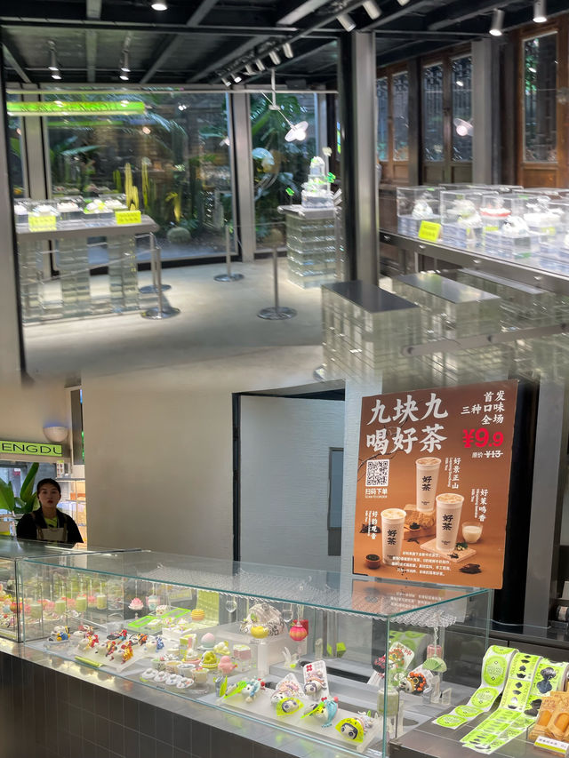 四川變臉臉譜為靈感的蛋糕和可愛的熊貓造型蛋糕 四川變臉臉譜為靈感的蛋糕和可愛的熊貓造型蛋糕