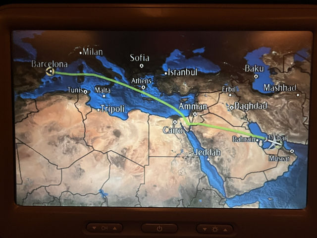 Flying with Emirates Barcelona →Dubai ✈️