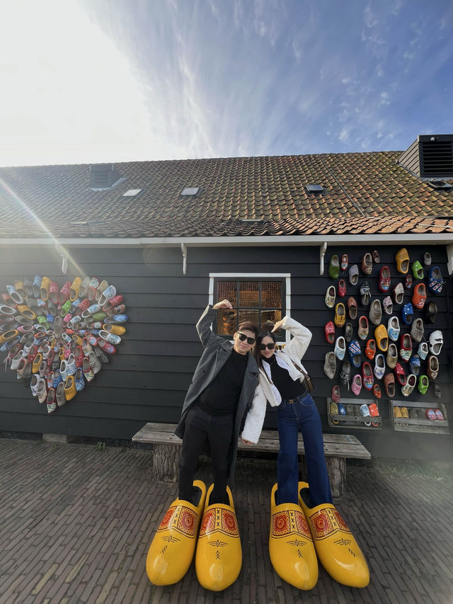Discover the Charm of Zaanse Schans, Netherlands 🇳🇱 