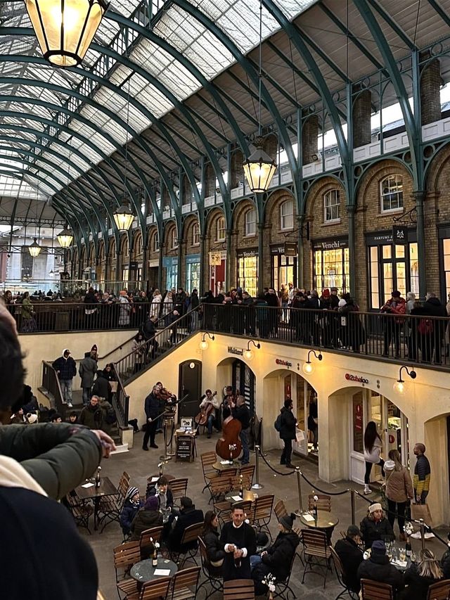 🇬🇧These markets in London are absolutely amazing to visit! 💐🥨 