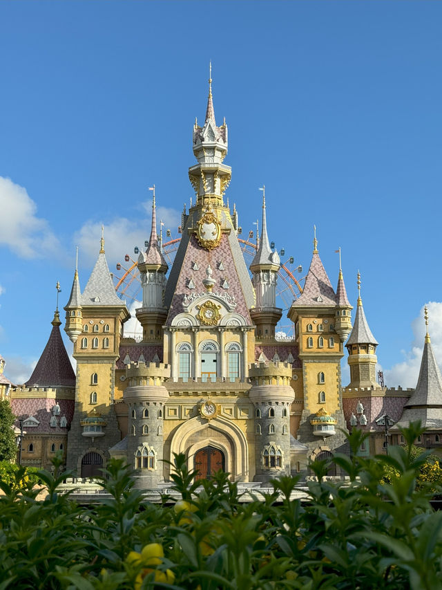 A World of Adventure, VinWonders