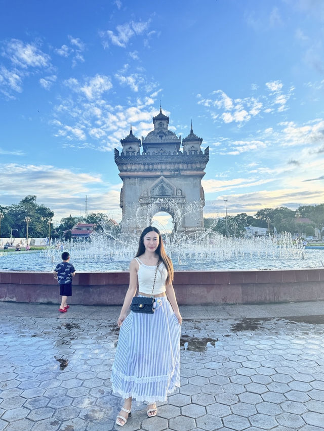 ประตูชัยเวียงจันทน์ 🕌