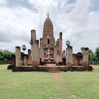 Visit Wat Phra Prang | Sukhothai.