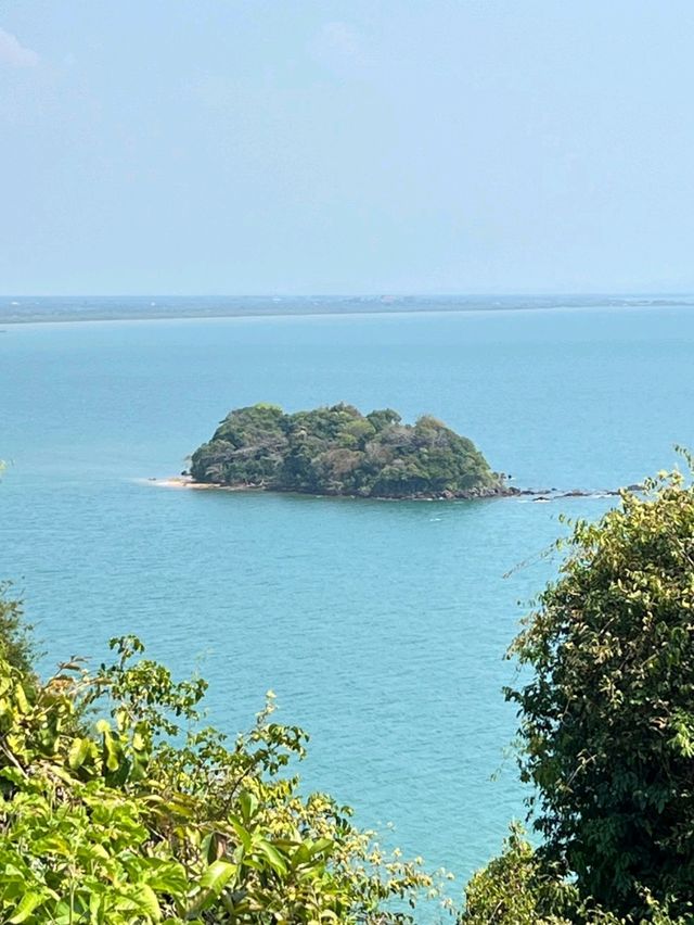 หาดแหลมสิงห์ @จันทบุรี