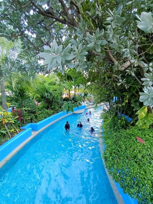 พาไปคลายร้อนกับสวนน้ำโพโรโระ