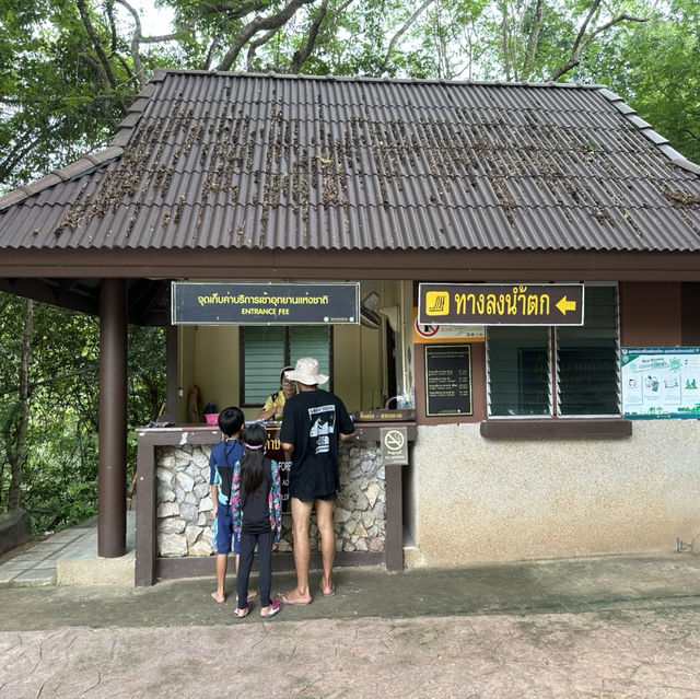 น้ำตกเจ็ดสาวน้อย จ.สระบุรี