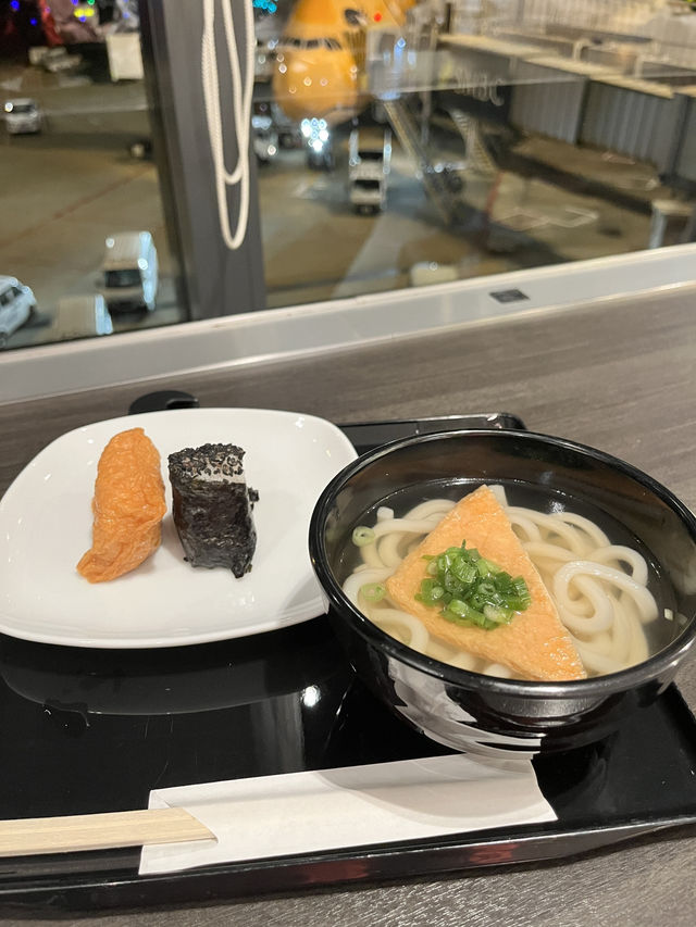 大混雑！成田空港国際線のANAラウンジへ