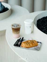 จิบกาแฟก่อนเริ่มงานใจกลาบเมืองกรุง