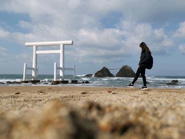 糸島 海裡的白色鳥居