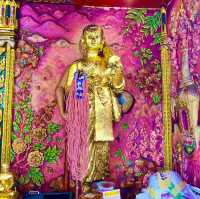 ลอดโบสถ์เสริมดวงที่วัดนาคปรก