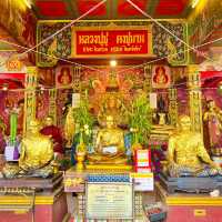 ลอดโบสถ์เสริมดวงที่วัดนาคปรก