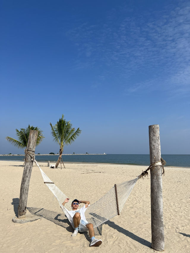 หนีร้อนมาเที่ยวทะเลหัวหินกันเถอะ! 🌊 