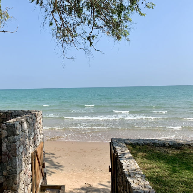 วิลลาส่วนตัว ริมชายหาดกุยบุรี