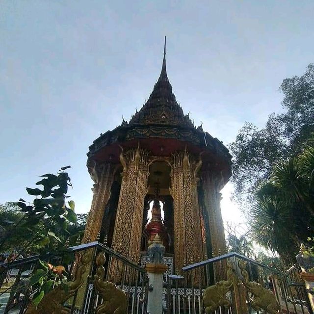 สักการะ🙏หลวงปู่ทวดเหยียบน้ำทะเลจืด