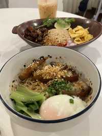 방콕 카오산로드 맛집 - 아시안 푸드🥢