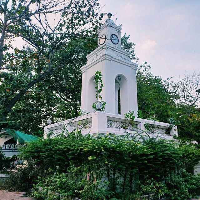 泰國曼谷著名皇家古跡寺廟景點:Wat Krua Wan Worawiharn，建築華麗雄偉，適合打卡拍照📸