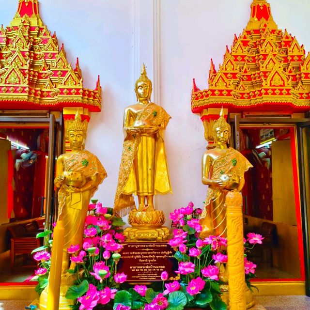 สักการะสิ่งศักดิ์สิทธิ์ วัดราษฎร์ประคองธรรม