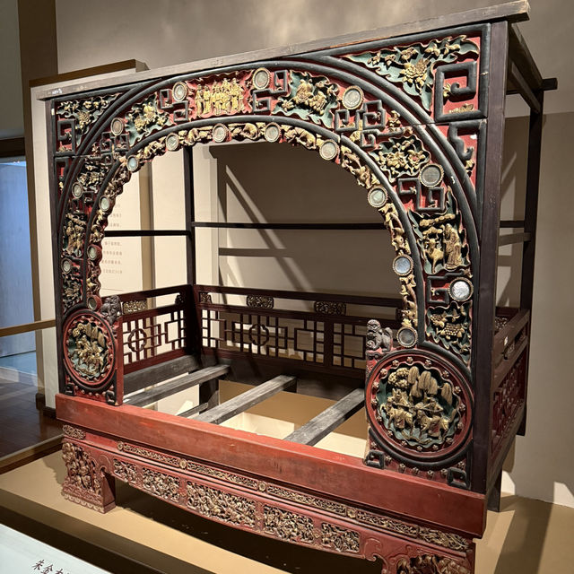 坐臥安寢—深圳博物館藏床榻精品展