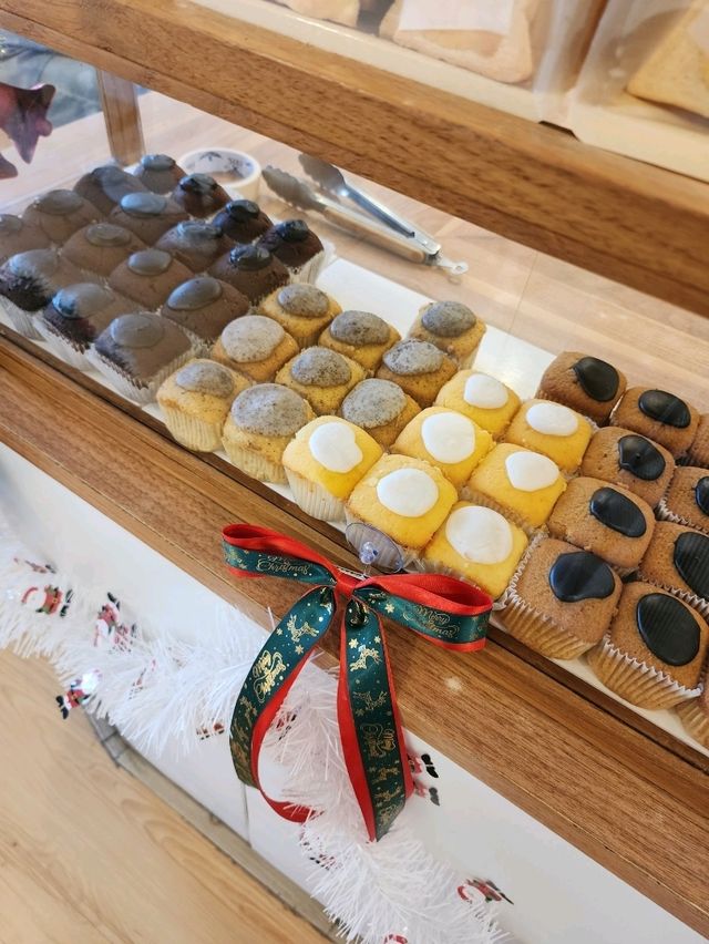 【チェンマイ】カフェ巡り Malee Bakery & Ice Cream