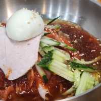 "부산, 힐링과 맛이 넘친 여행 이야기"