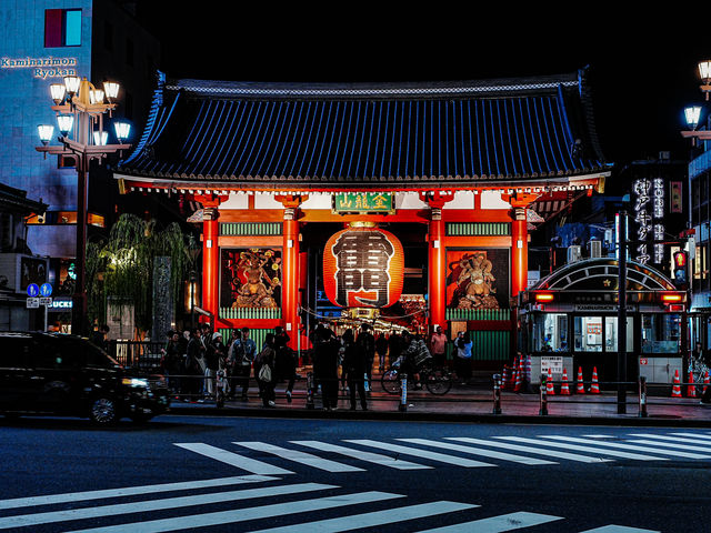 📍 夜晚的雷門 | 旅遊時刻 🌙
