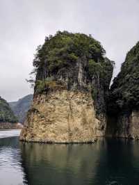 貴州銅仁大峽谷，乘船漂流感受壯闊的山河秀麗
