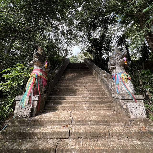 วัดอุโมงค์ (สวนพุทธธรรม) • เชียงใหม่