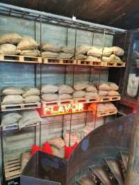 ROLLING ROASTERS โรงคั่วกาแฟสุดเก๋