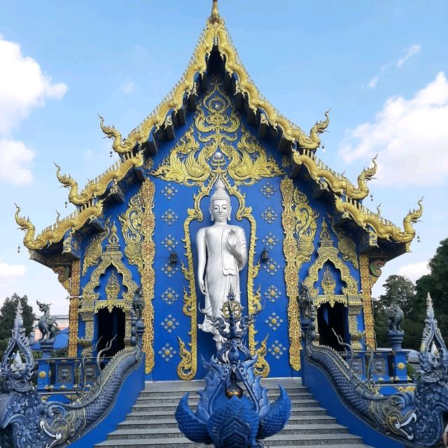 ชมพุทธศิลป์ของวัดสวยในเชียงราย