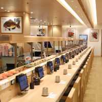 ซูชิสายพานอันดับ 1 จากโตเกียว Katsu Midori