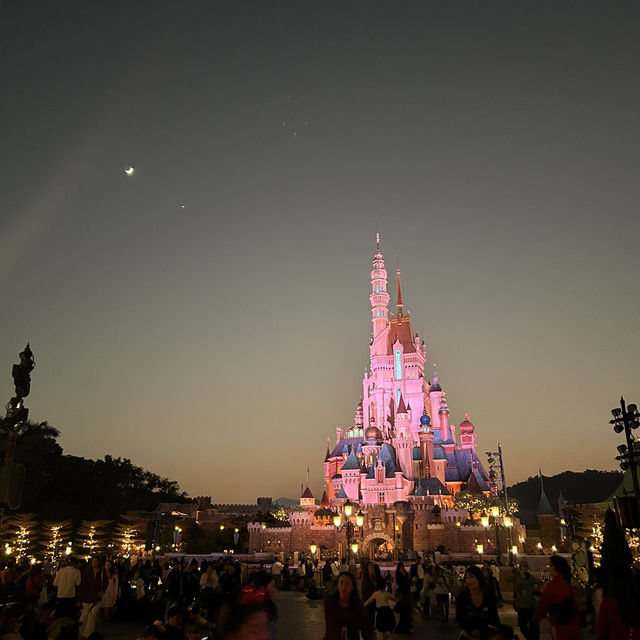 เที่ยวสวนสนุกฮ่องกงดิสนีย์แลนด์🎢🎠🏰