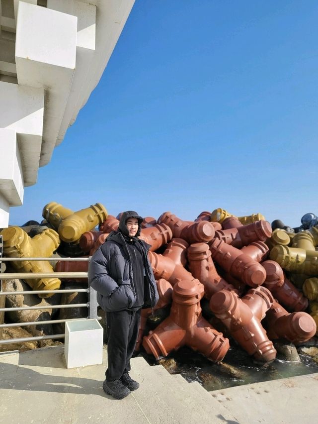 겨울바다의 매력에 반하는 강릉 사근진해변