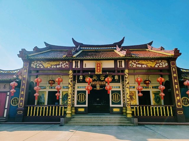 泰國董里著名的華人文化古跡寺廟景點:九皇大帝（斗母天尊），適合祈福拍照📸打卡