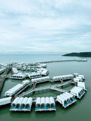 Amazing Lexis Hibiscus Port Dickson Stay with Infinity Pool