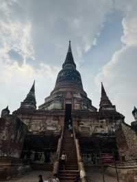 วัดใหญ่ชัยมงคล สถานที่ศักดิ์สิทธิ์ที่ต้องมา