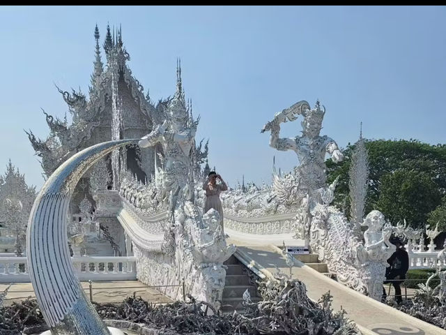 Ethereal Elegance: Wat Rong Khun, Chiang Rai’s White Gem