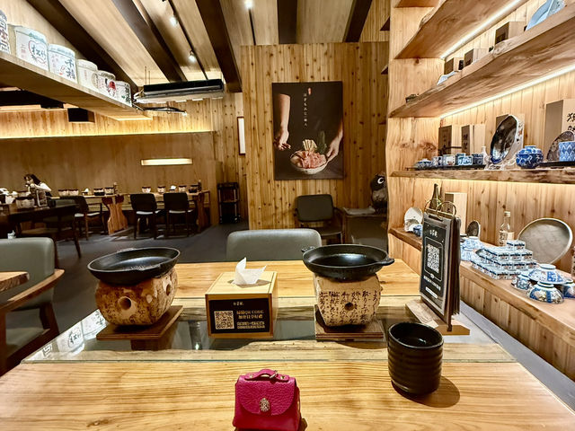 高雄輕軌(光榮碼頭)站附近2分鐘的美食餐廳(萩椛和牛燒肉)非吃不可 高雄輕軌(光榮碼頭)站附近2分鐘的美食餐廳(萩椛和牛燒肉)非吃不可