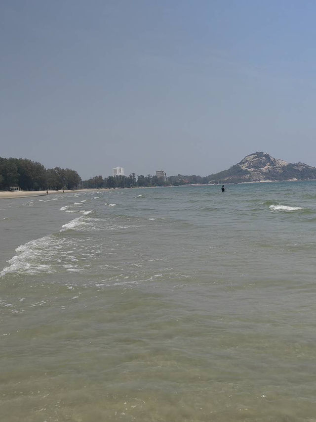 สวนสนประดิพัทธ์ ทะเลใส หาดทรายสวย ด้วยราคาประหยัด