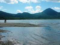 【青森　涼風が通り抜ける霊場・恐山、カルデラ湖の宇曽利湖と下北半島　大間崎　仏ヶ浦での日没】