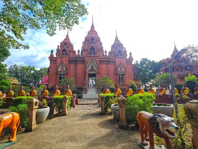 วัดเขาพระอังคาร