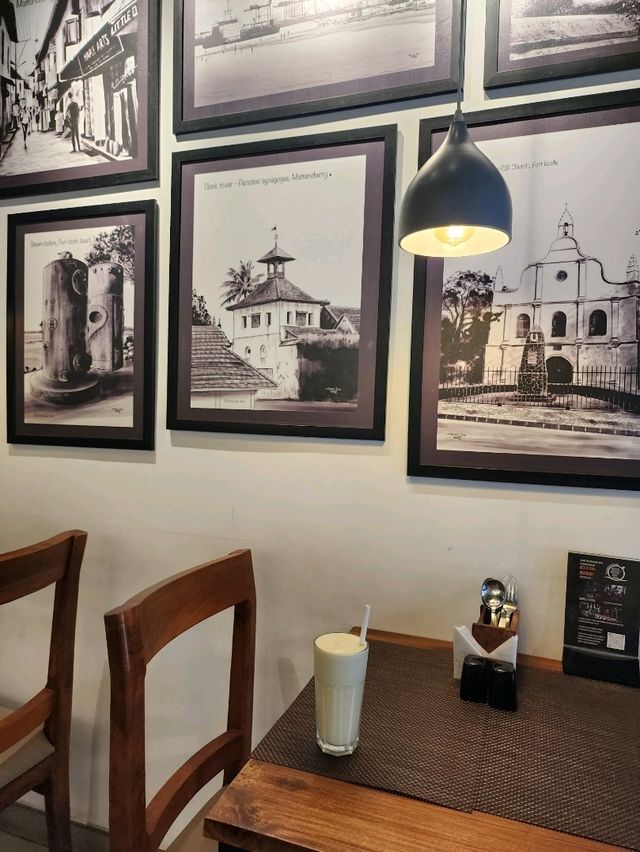 【コチ/インド】フォートコチのお洒落カフェ☕Kochi Kapital Kafe