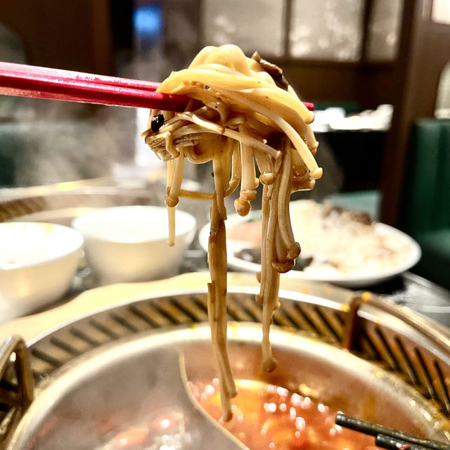 🔥【中環重慶火鍋霸主】朝天門非遺火鍋｜麻辣控必朝聖🌶️
