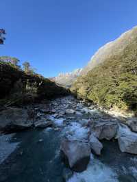 Majestic Mountains: Uncover the Wonder of Milford Sound