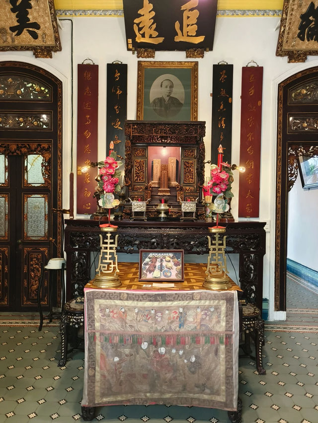 A Glimpse into Baba and Nyonya Heritage