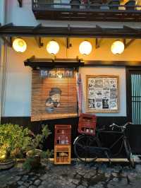 Street Vibes & Skewers at Genting – Foodie Heaven on a Hill!