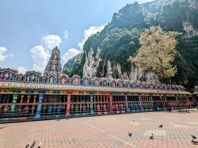 🦚 Monkeys, Murugan & Marble Steps: My Morning at Batu Caves🛕🌄