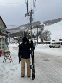 Skiing at gondola Hakuba 
